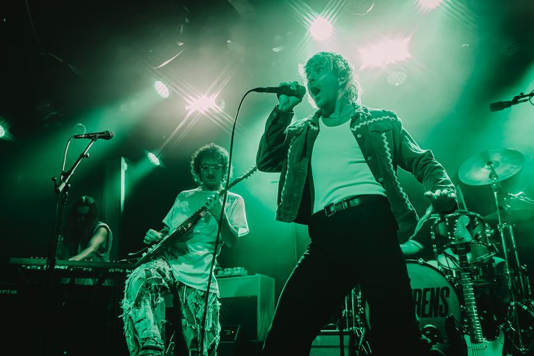 Selve performing live at The Gov in Adelaide 